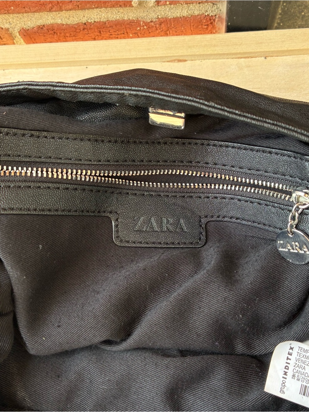 Zara Interlocking Enclosure Slochy Leather Tote Bag Black Chain Handle - Picture 8 of 11